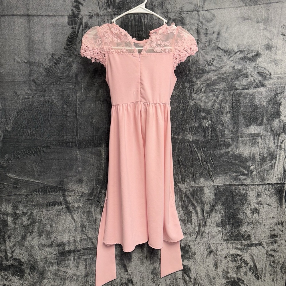 Girls Pink Formal Dress With Belt  Size 8/9 Worn Once 127